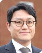부목사 김신우