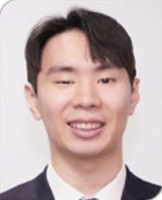 부목사 이윤택